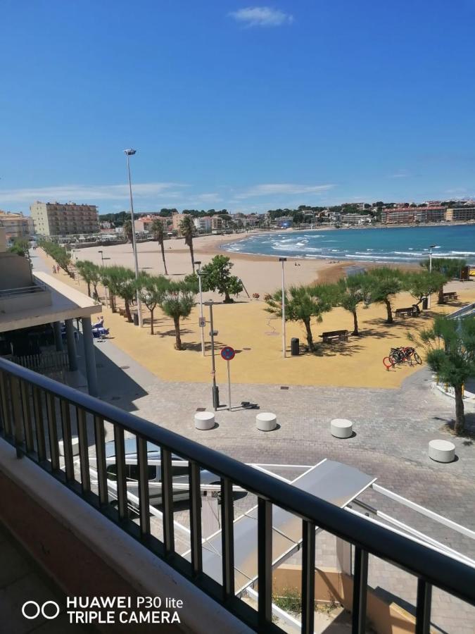 Riells Playa Apartment L' Escala Ngoại thất bức ảnh